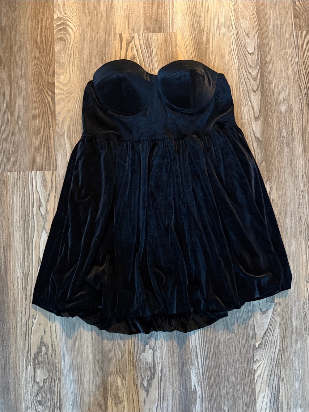 SHEIN Black Strapless Velvet Mini Dress